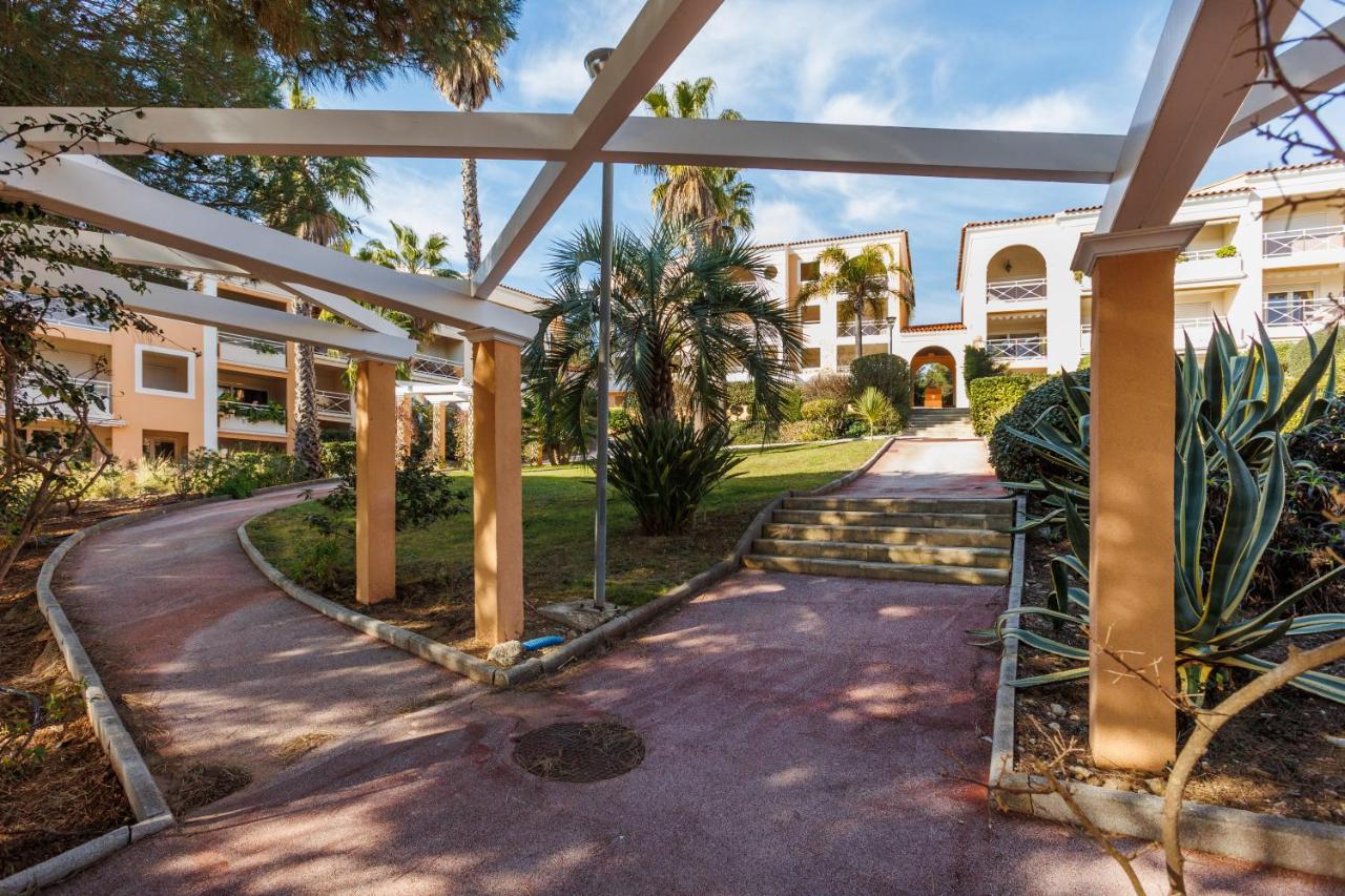 La Rascasse De Vacances Giens Hyères Extérieur photo